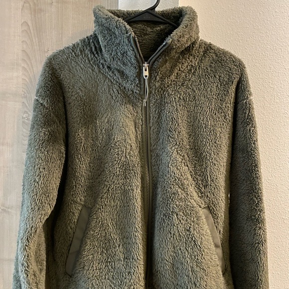 The North Face Jackets & Blazers - North Face Olive Green Fuzzy Zip-Up